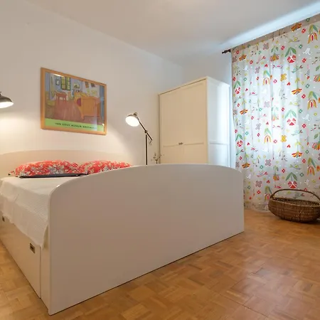 “mirta” * Baška Voda